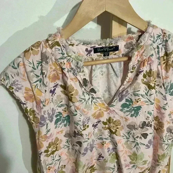 Velvet Heart Frayed Tank Top Women’s Floral Shirt Size Medium - Picture 2 of 7